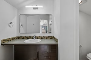 8th Ave NE-S1908-029.jpg