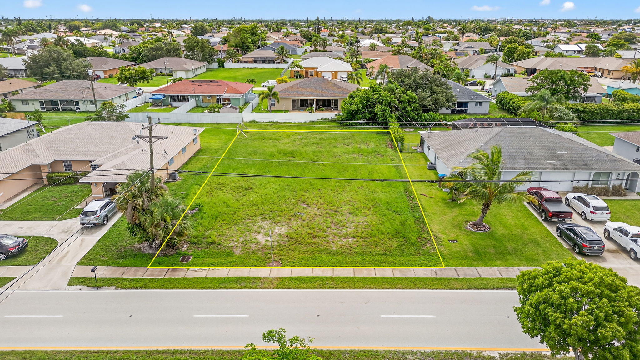 Aerial Front Exterior 1 -Lot Lines