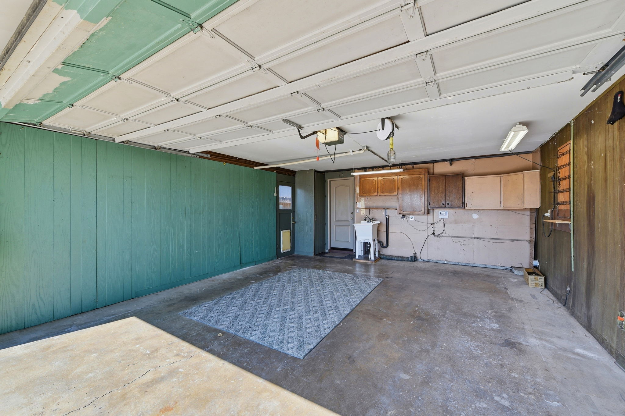 031_F8_43416 Columbia Ave