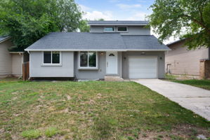  Photo 0