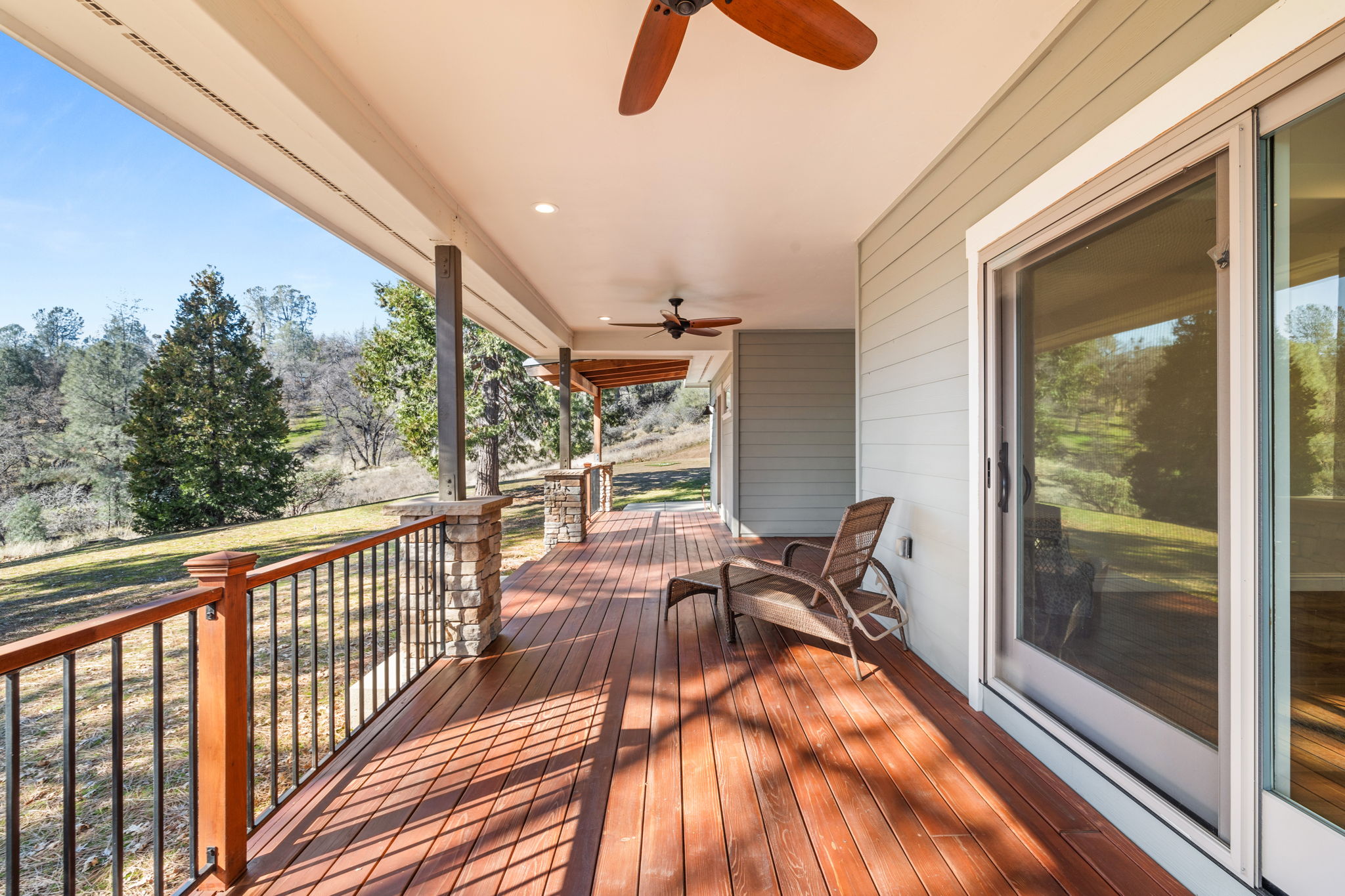  Photo 49