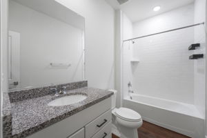  Photo 31