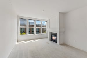 Roosevelt Way NE 608-S0109-010.jpg