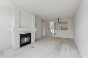 Roosevelt Way NE 608-S0109-011.jpg