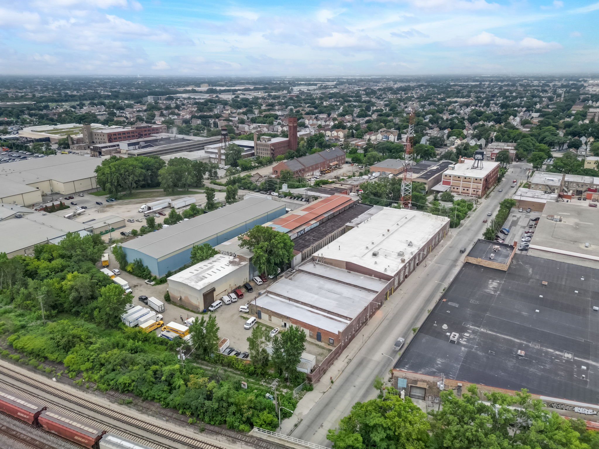 S Oakley Ave-046