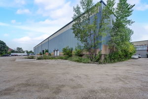 S Oakley Ave-001