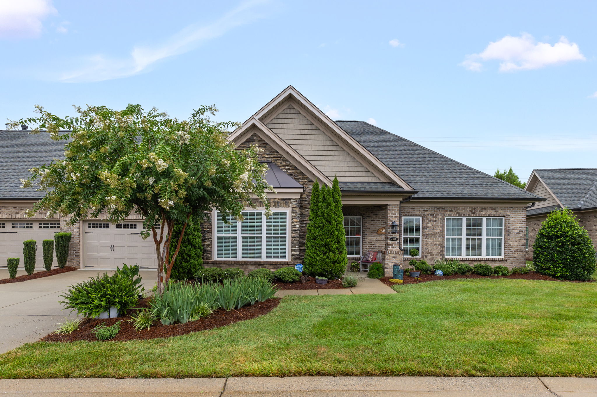 4344 Rockledge Ln-1
