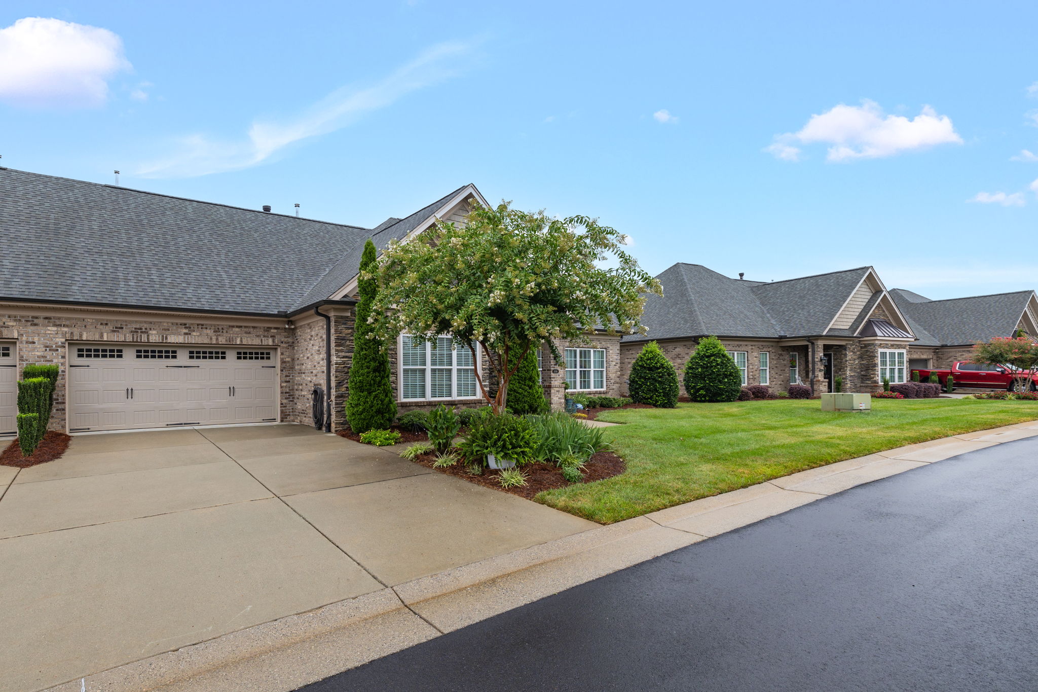 4344 Rockledge Ln-2