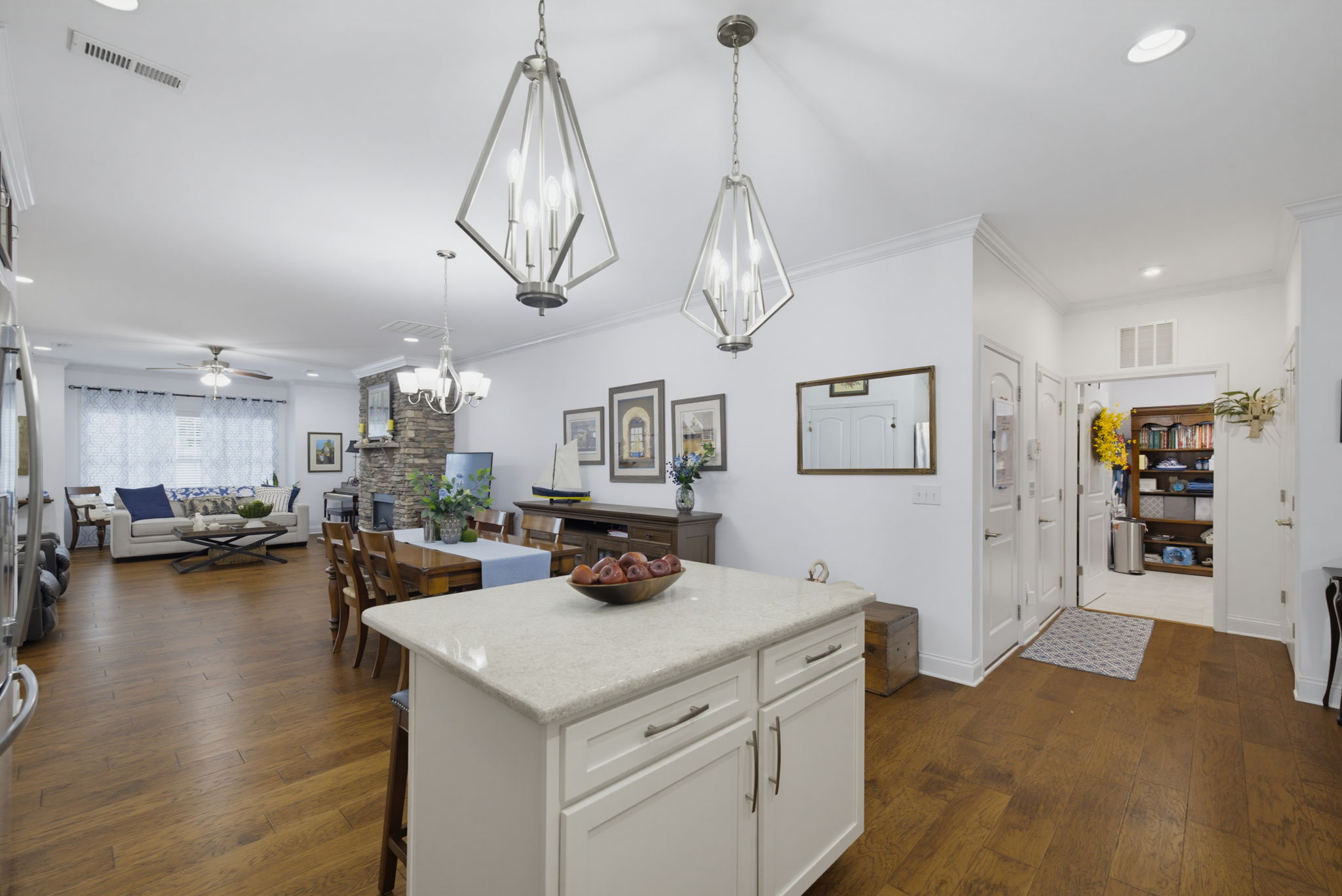 4344 Rockledge Ln-16