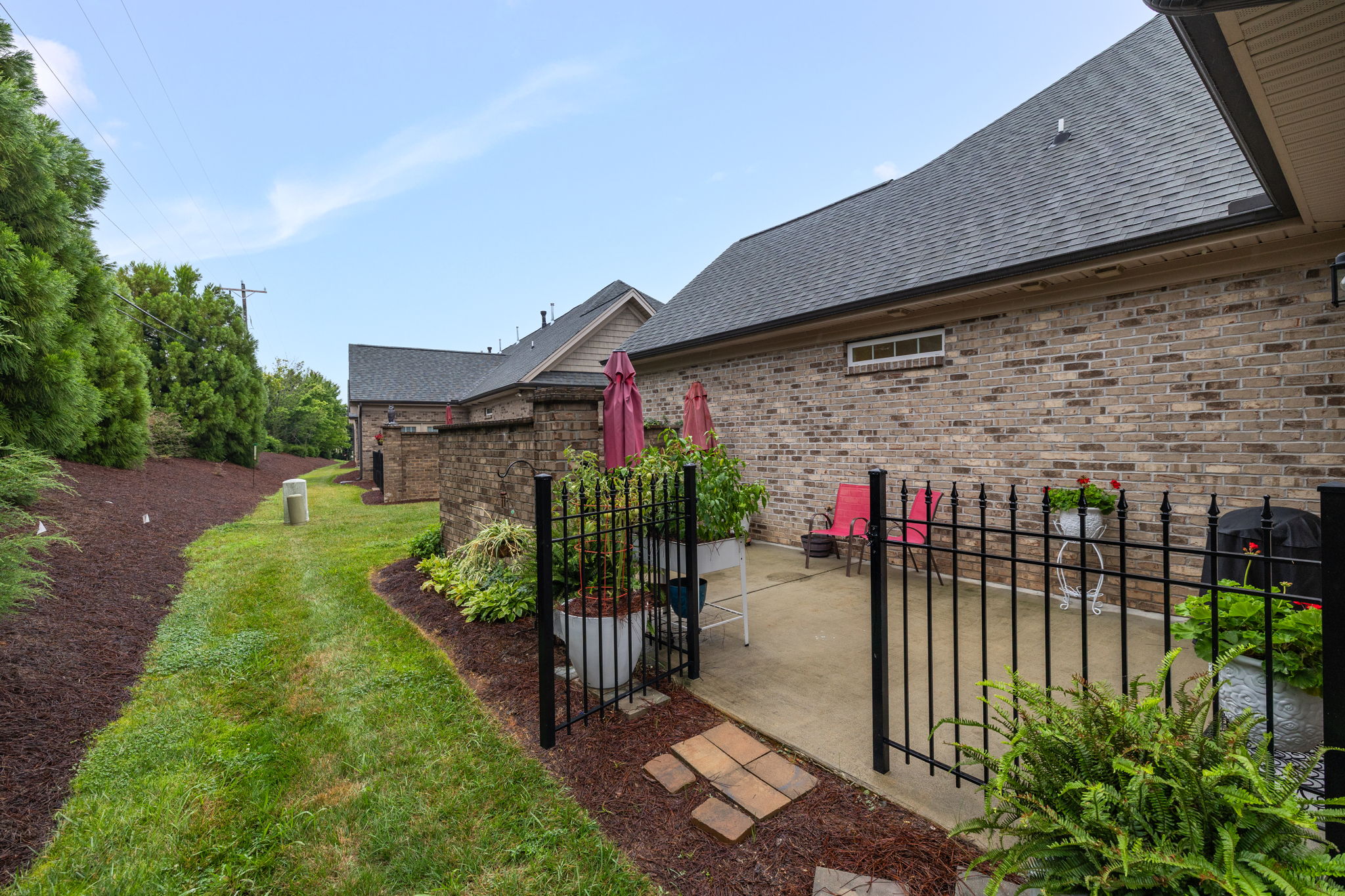 4344 Rockledge Ln-35