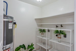 Photo 36