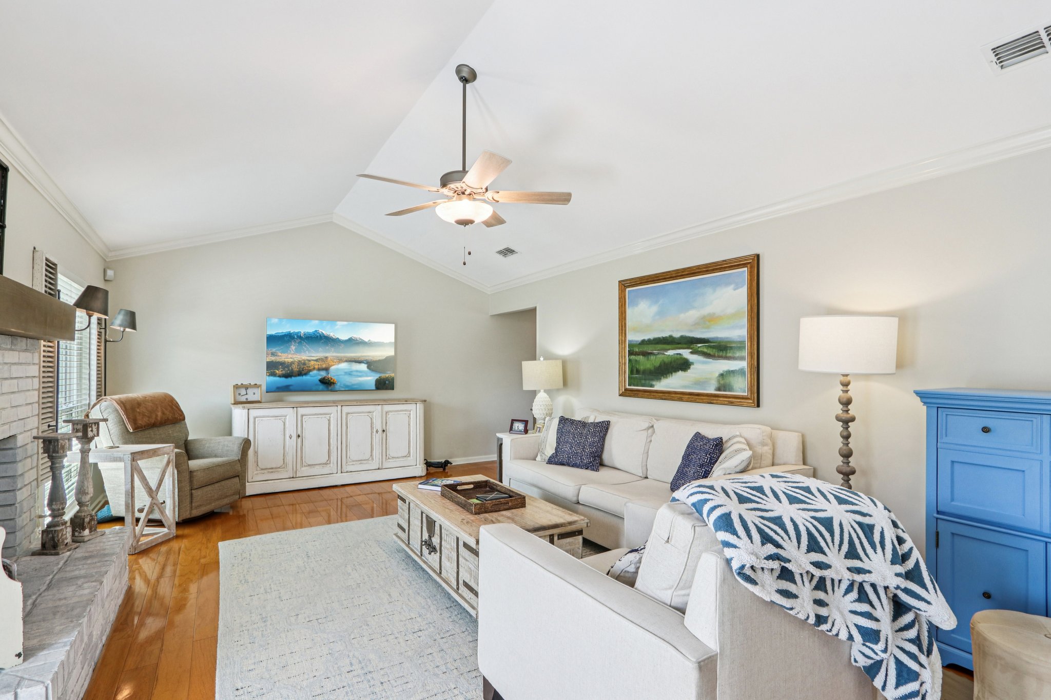 Kincardine Dr-S2609-009.jpg