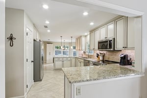 Kincardine Dr-S2609-020.jpg
