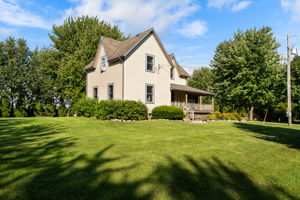  Photo 48