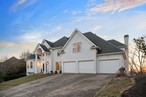 Three Car Garage