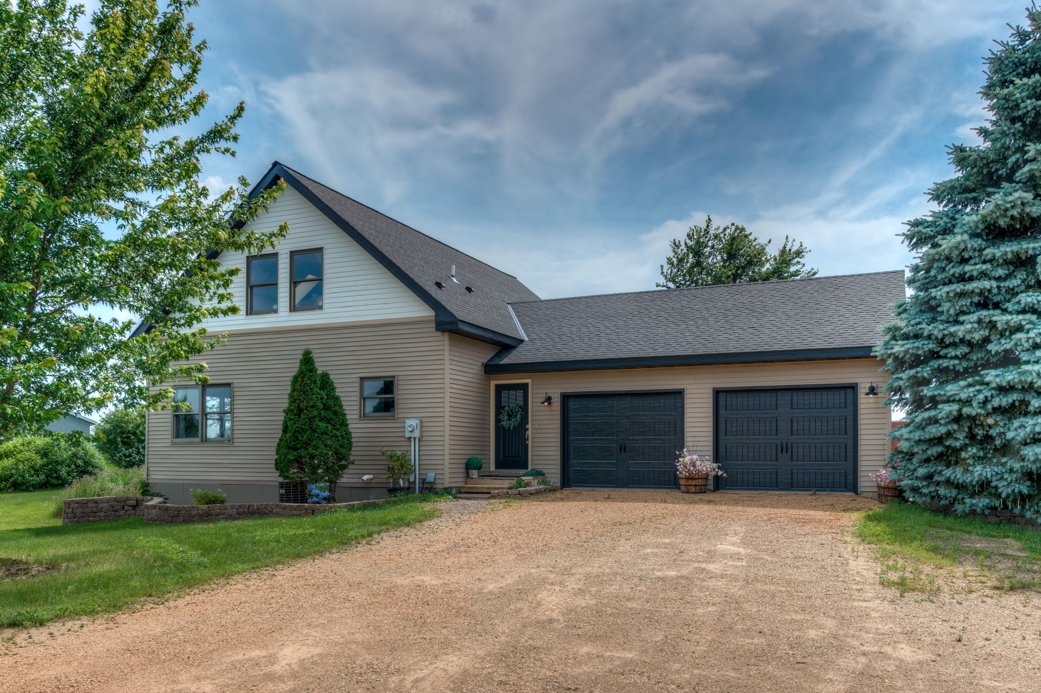  435 Brick Circle, Hudson, WI 54016, US
