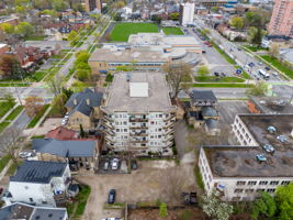  Photo 40