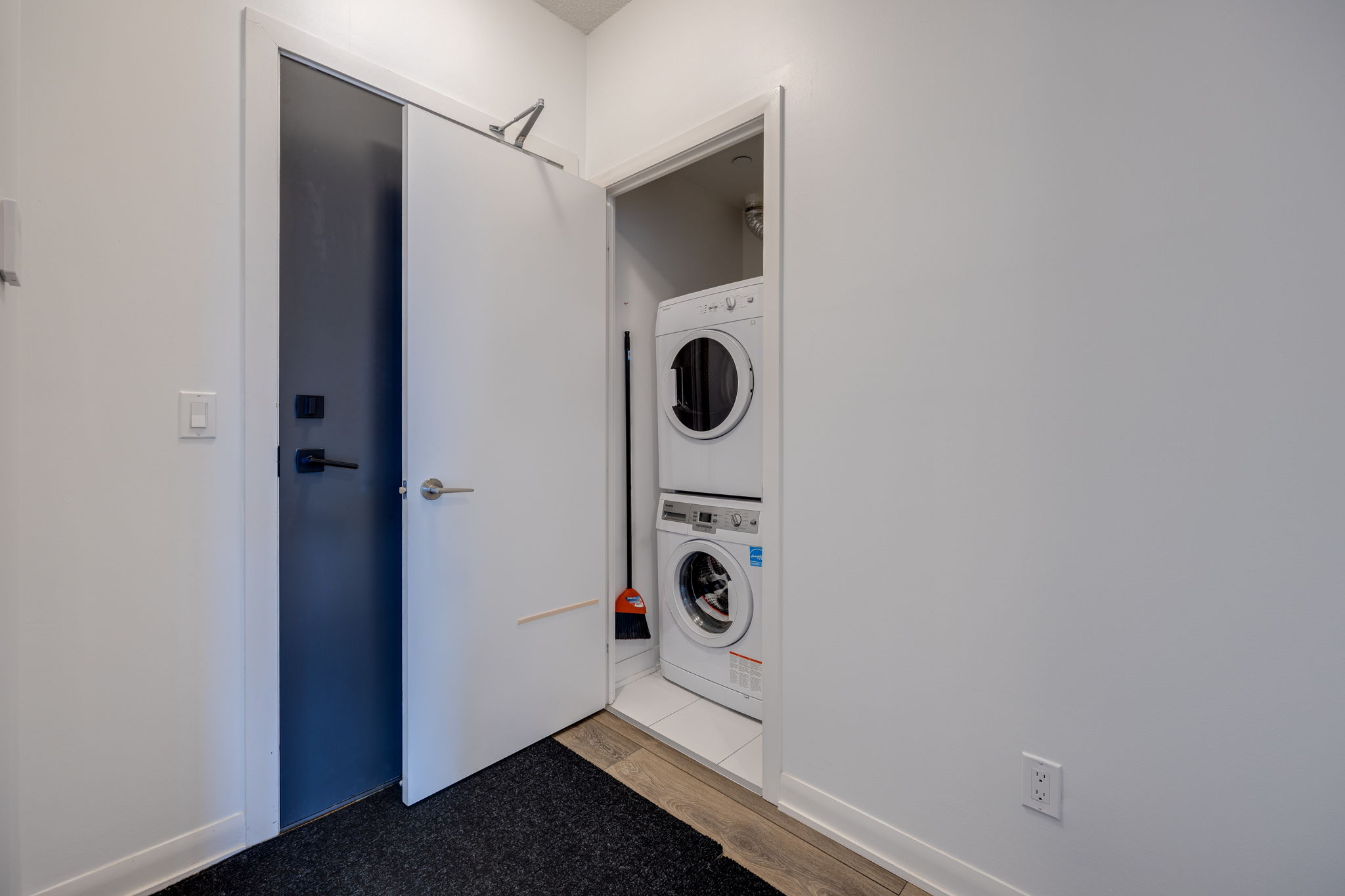 Toronto property showcase — delivered property photograph 17