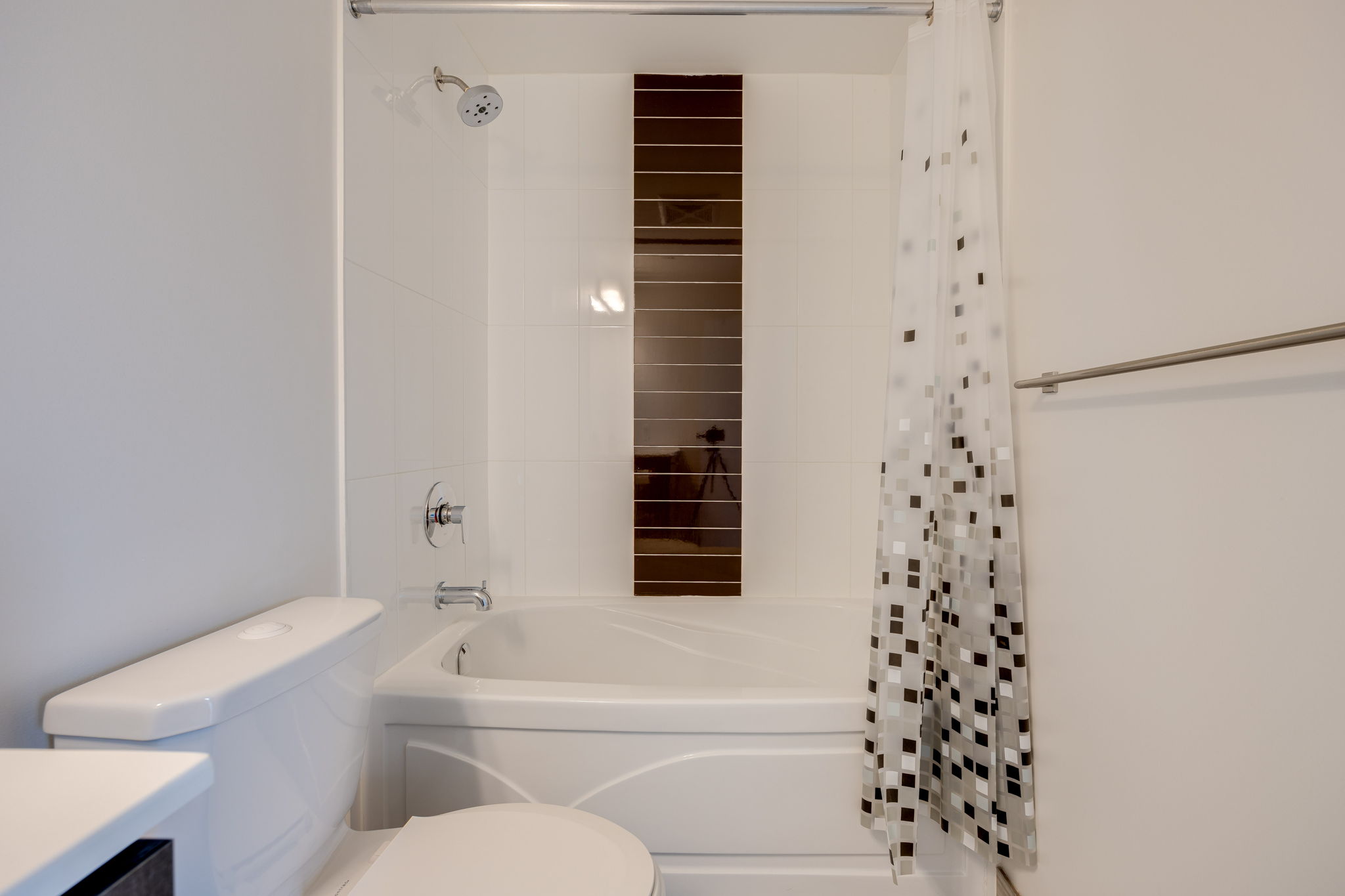 Toronto property showcase — delivered property photograph 11