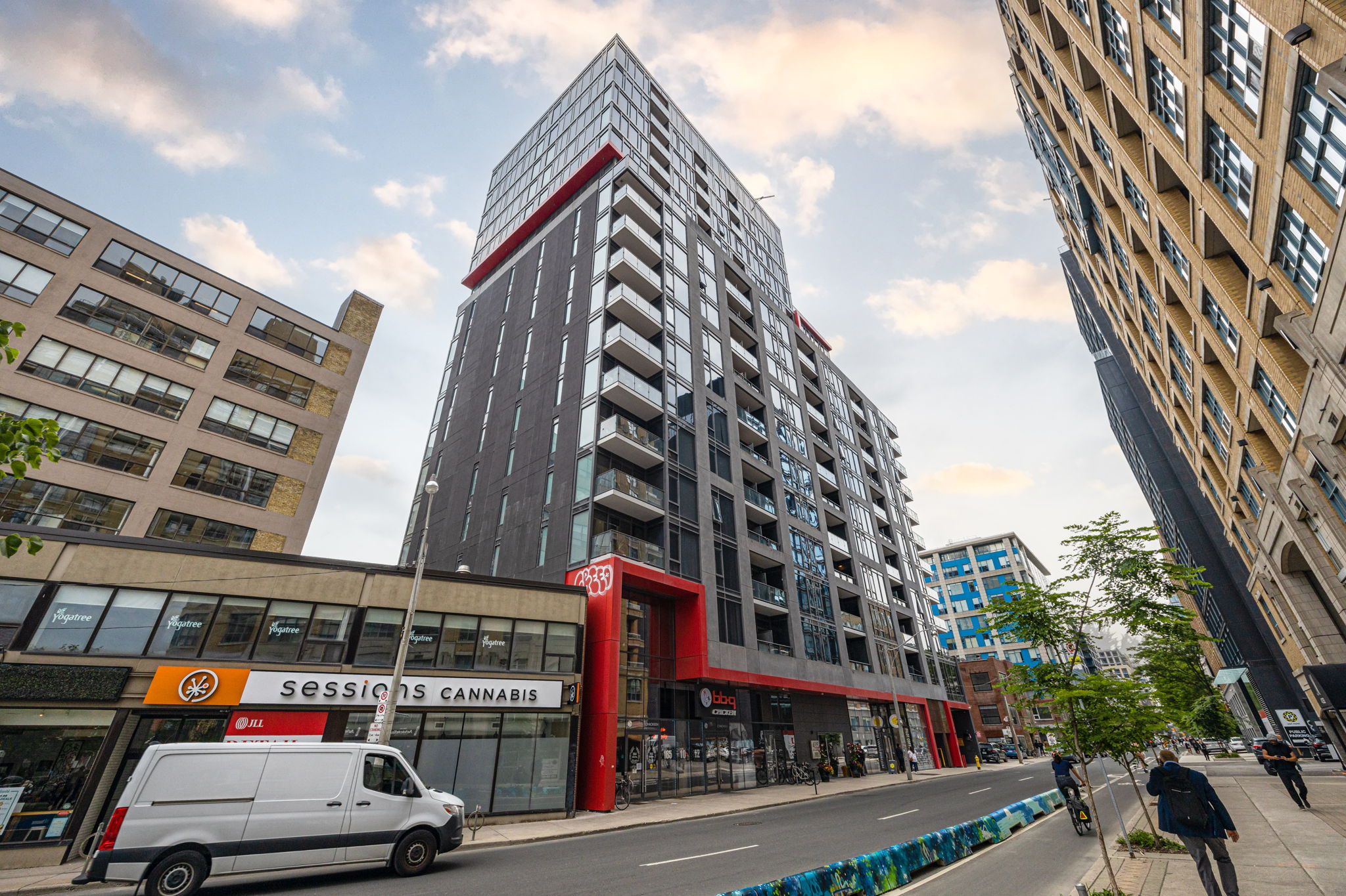 Toronto property showcase — delivered property photograph 25