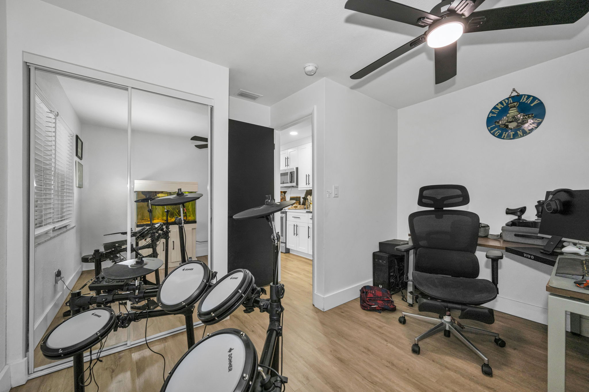 Office 1b
