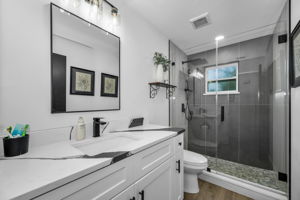Bathroom 2a