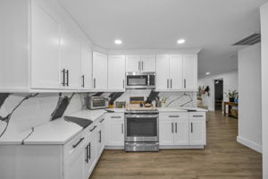 Kitchen 6