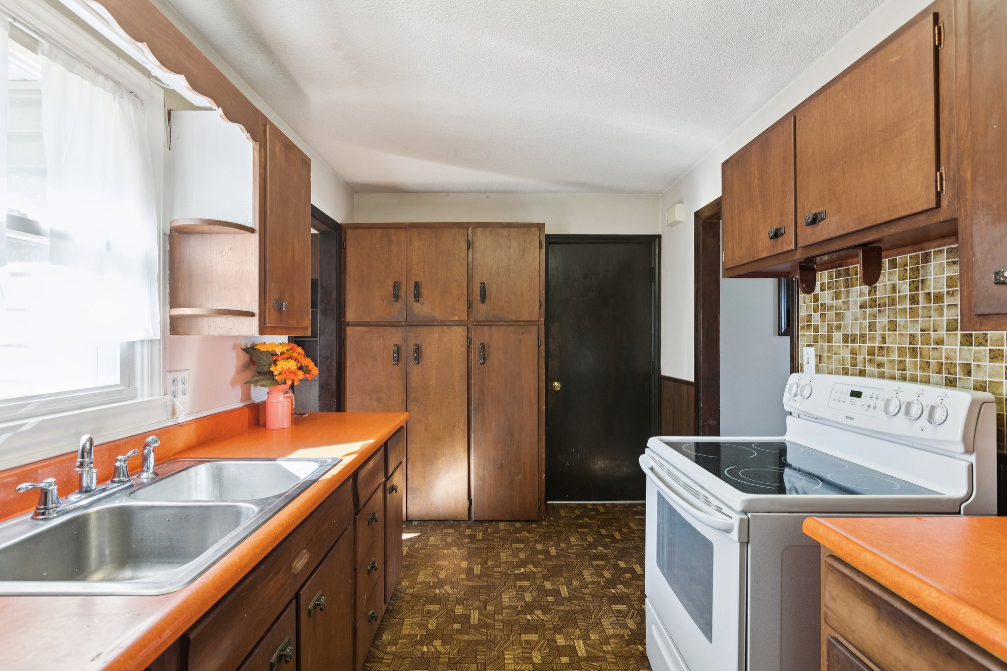 7803 - 4350 N Drury Ave_011.jpg