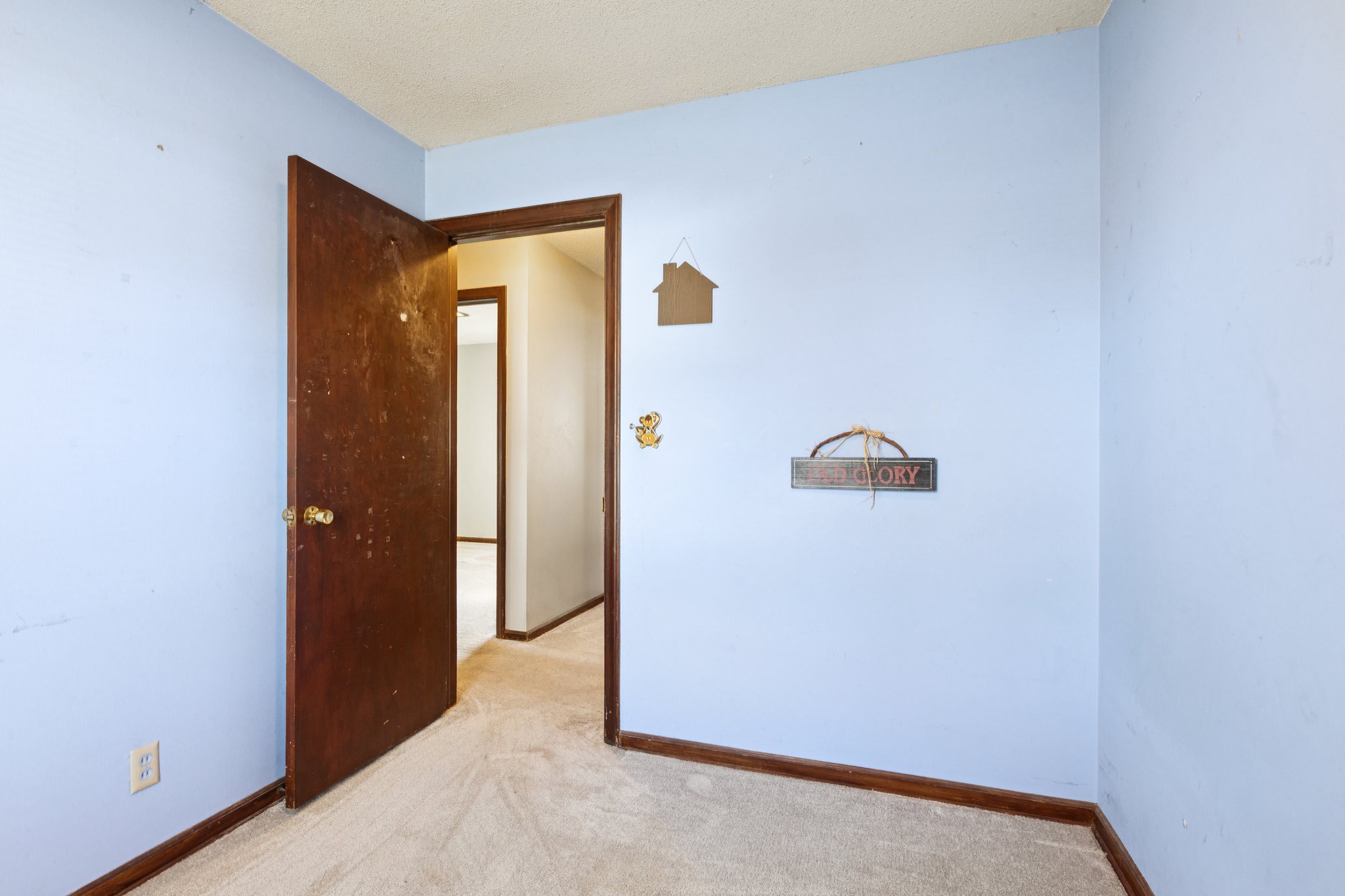 7803 - 4350 N Drury Ave_021.jpg