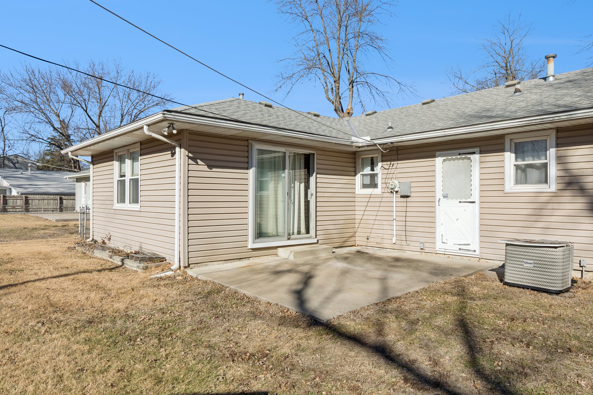 7803 - 4350 N Drury Ave_027.jpg