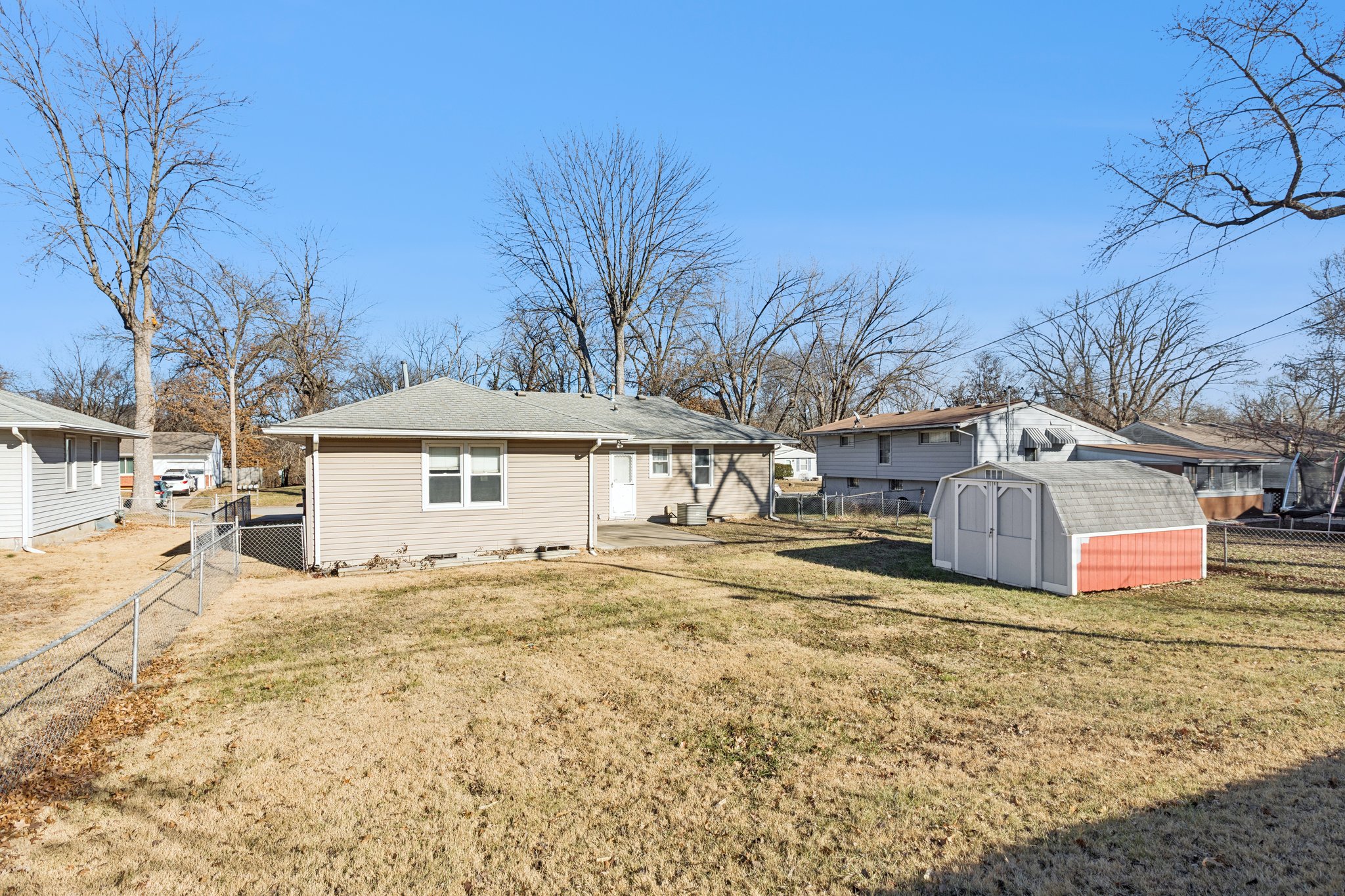 7803 - 4350 N Drury Ave_029.jpg