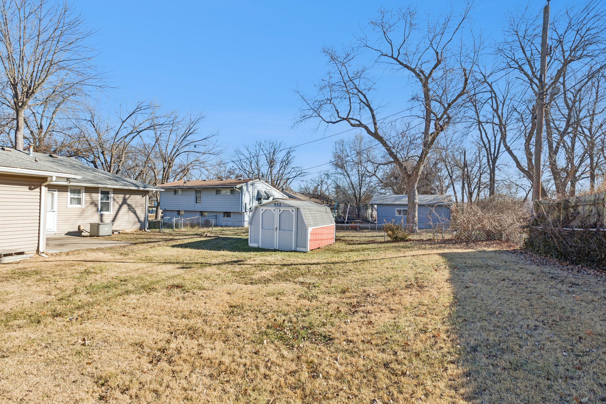 7803 - 4350 N Drury Ave_030.jpg