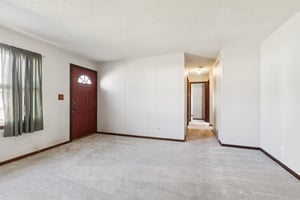 7803 - 4350 N Drury Ave_007.jpg