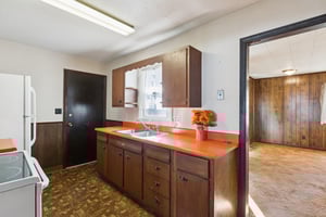 7803 - 4350 N Drury Ave_009.jpg