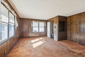 7803 - 4350 N Drury Ave_012.jpg