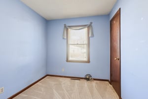 7803 - 4350 N Drury Ave_020.jpg