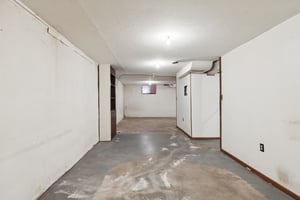 7803 - 4350 N Drury Ave_023.jpg