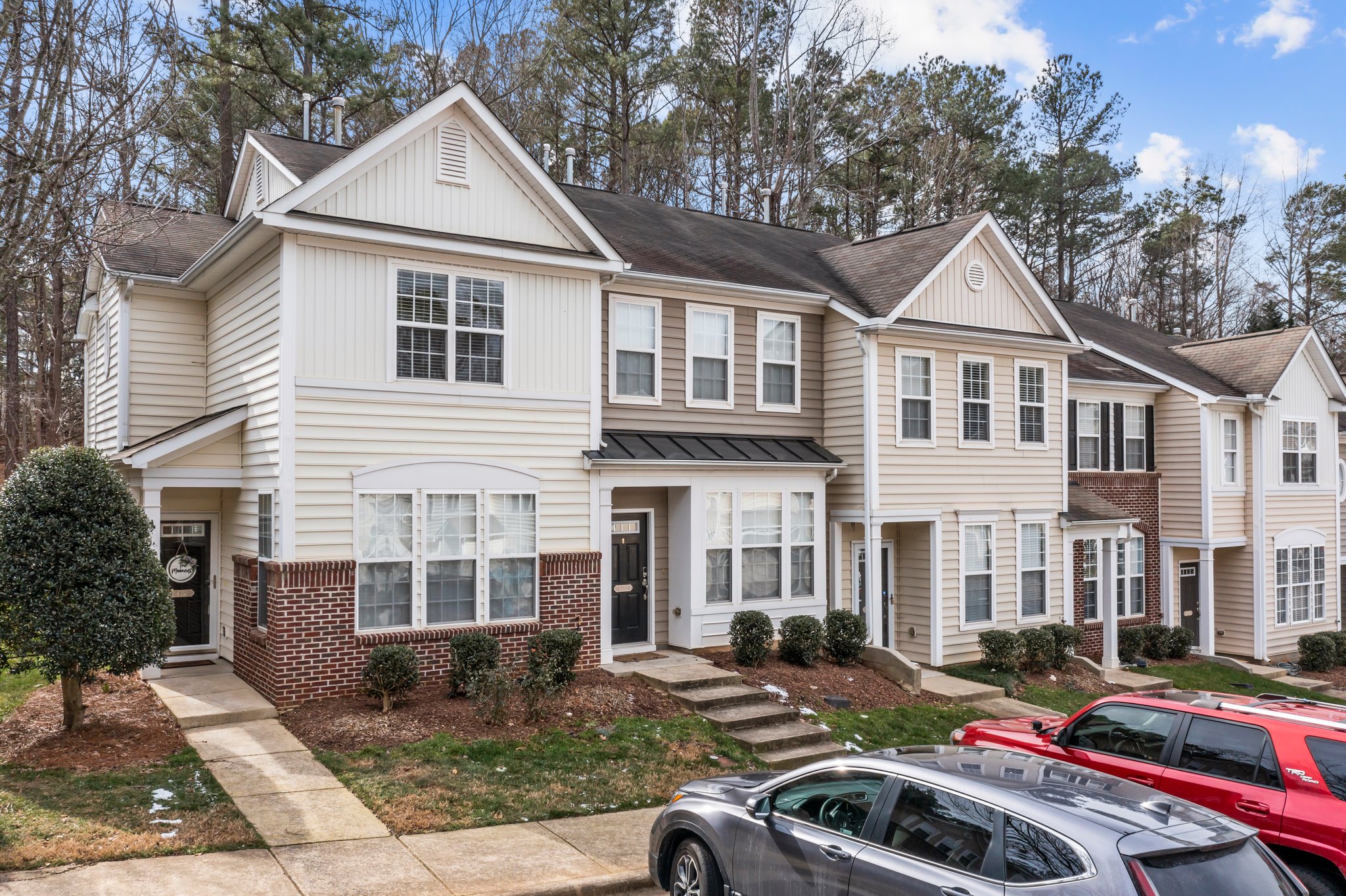 4351 Sugarbend Way, Raleigh, NC 27606, USA Photo 4
