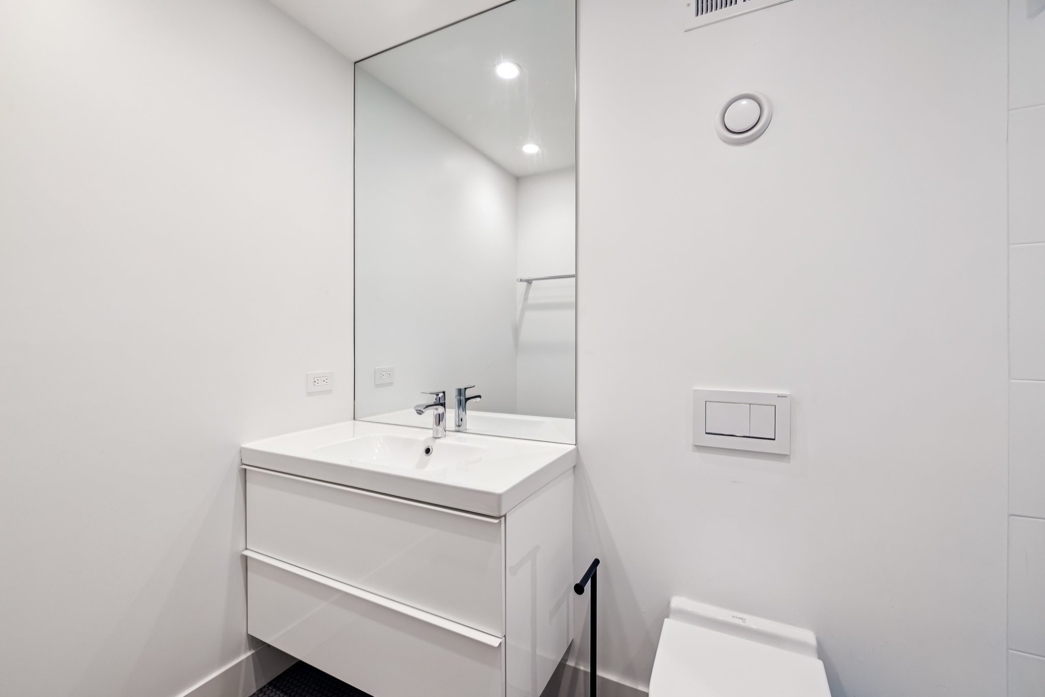 Keystone Av-S1608-065.jpg