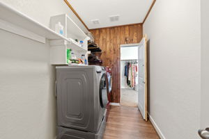  Photo 31