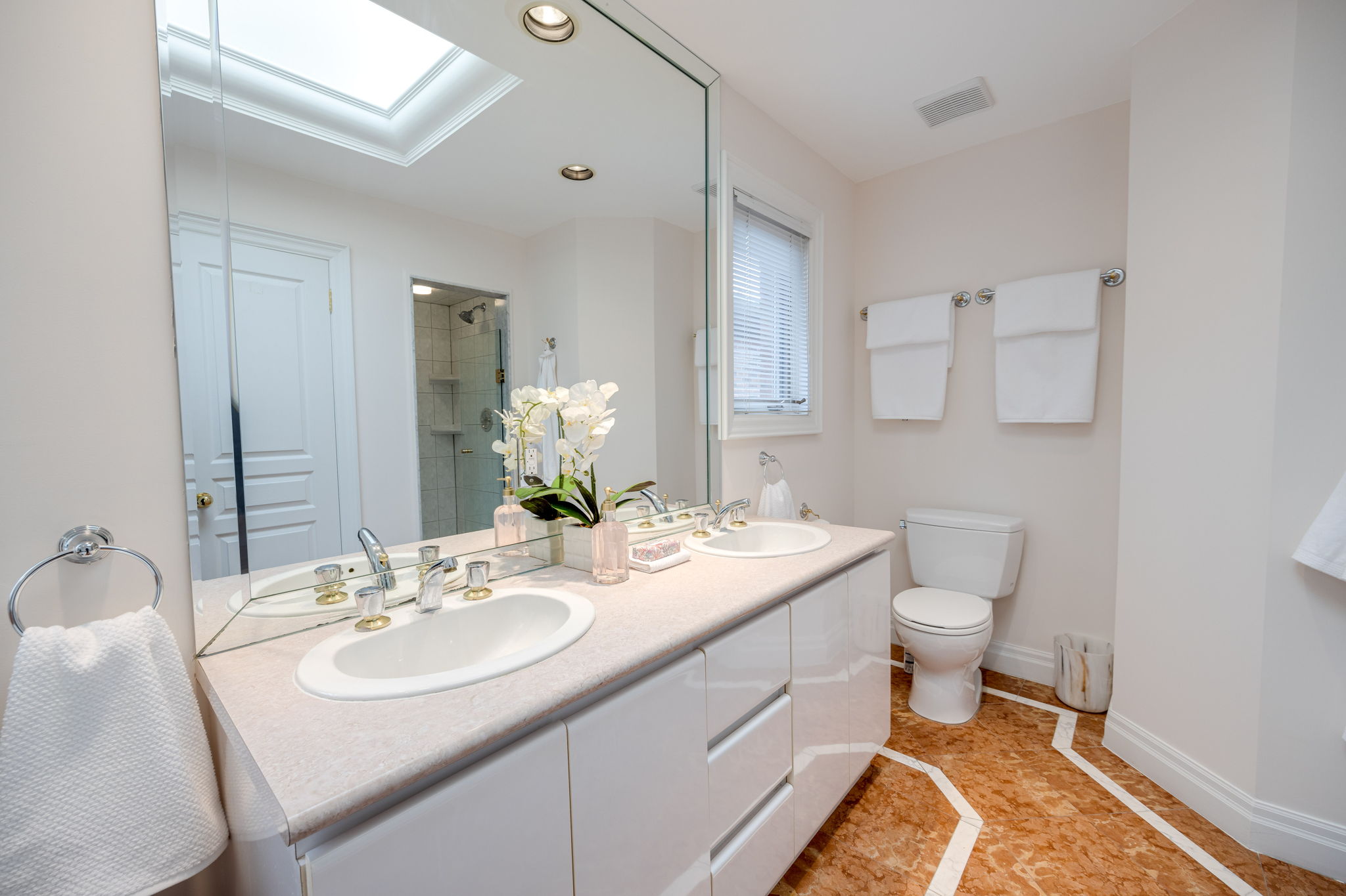 Toronto property showcase — delivered property photograph 26