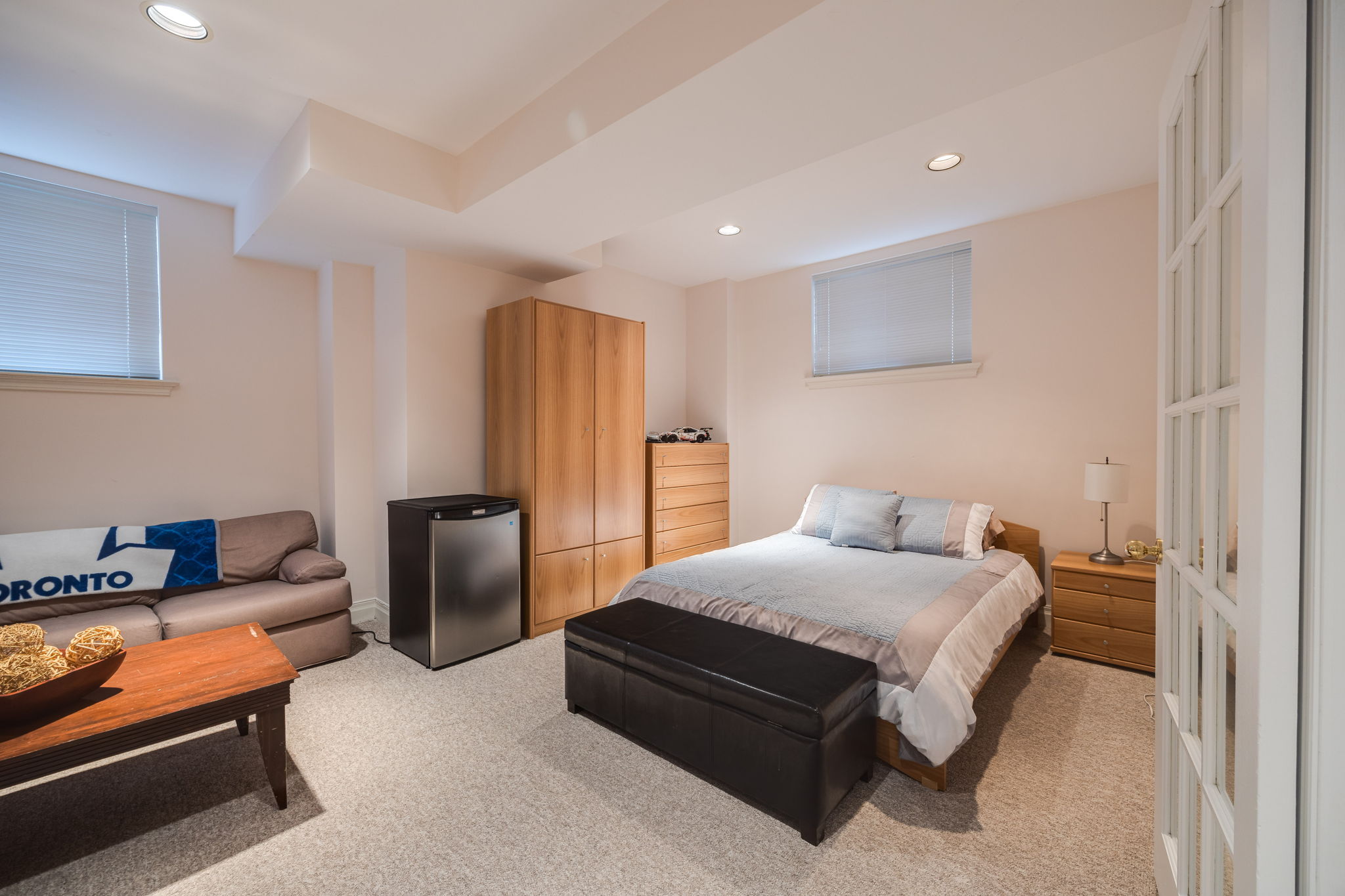Toronto property showcase — delivered property photograph 40