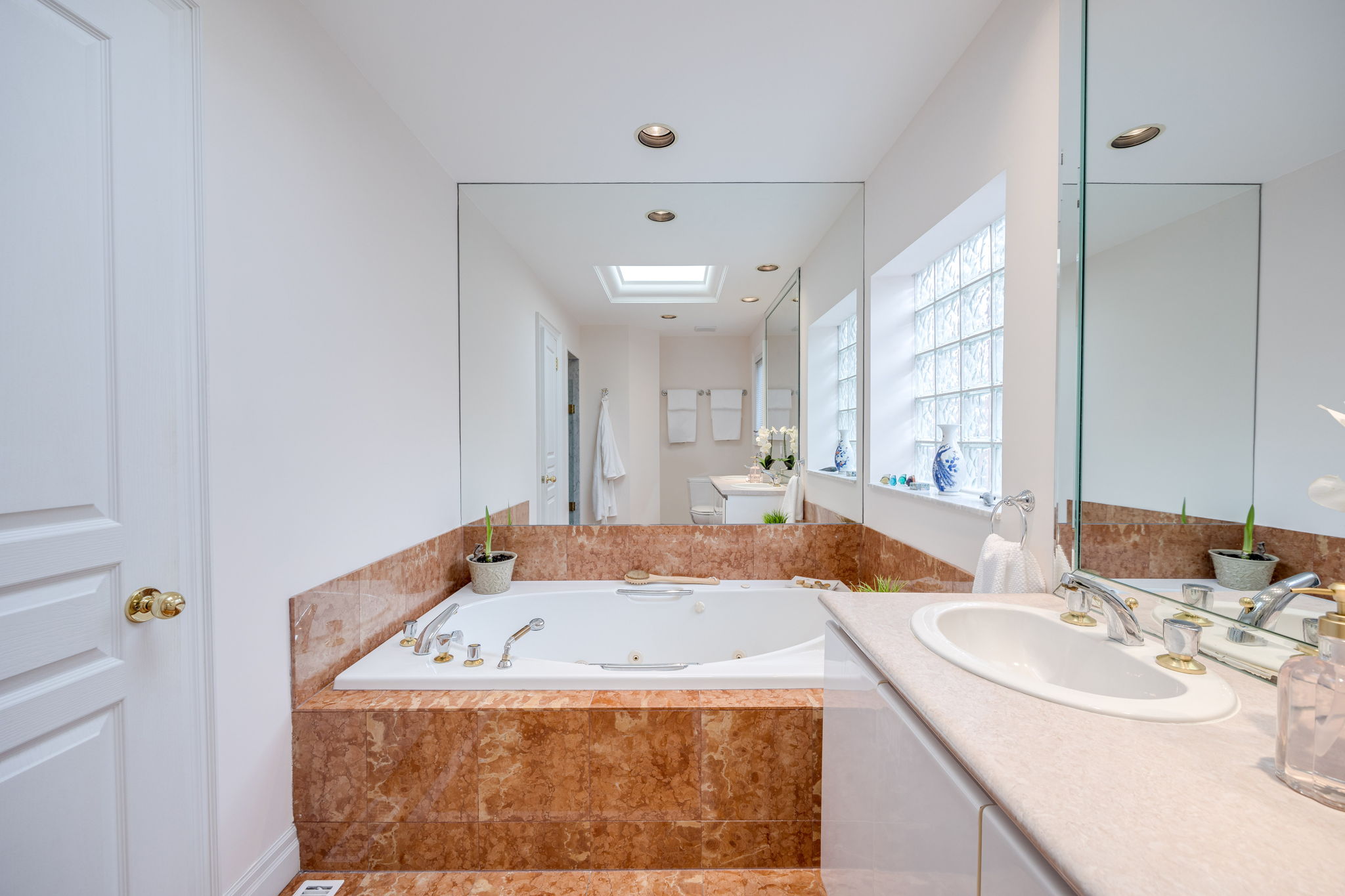 Toronto property showcase — delivered property photograph 27
