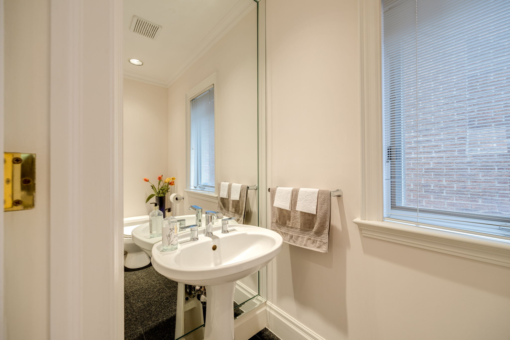 Toronto property showcase — delivered property photograph 22