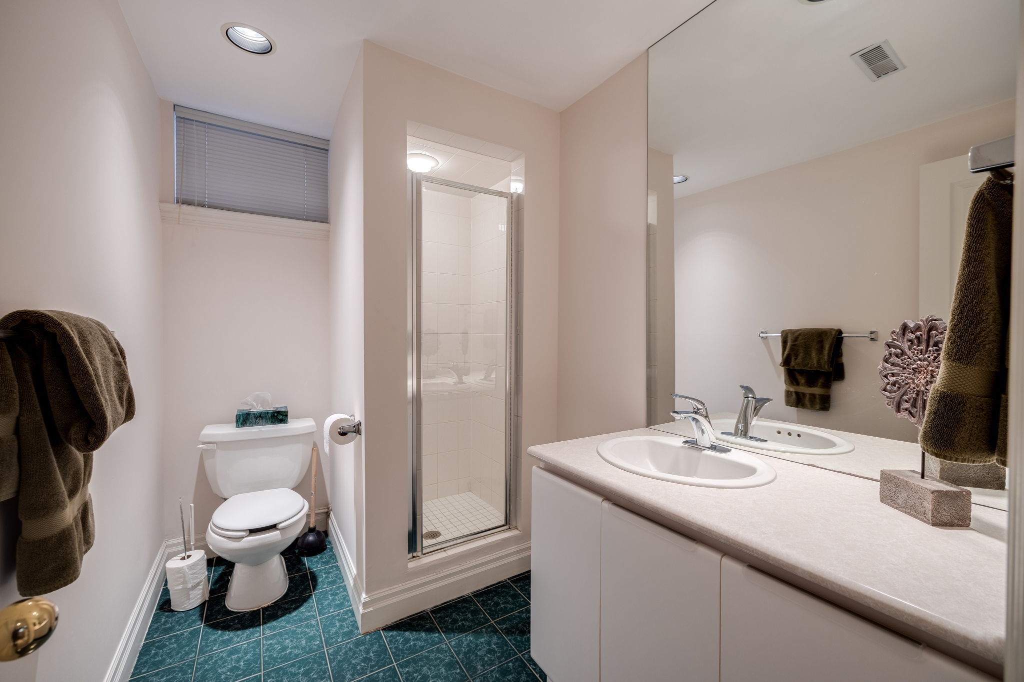 Toronto property showcase — delivered property photograph 39