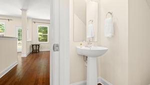  Photo 12