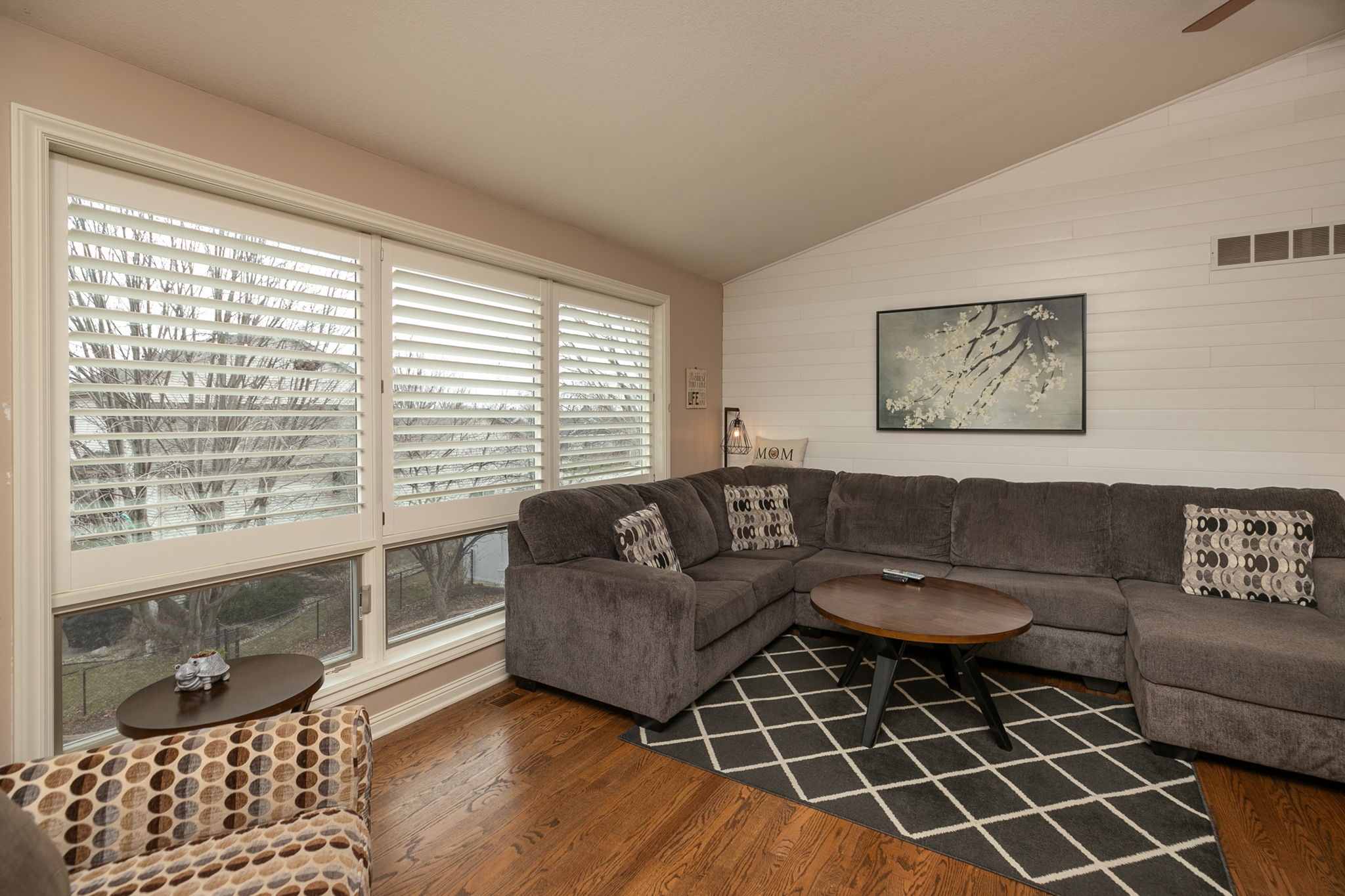 04-Living Room