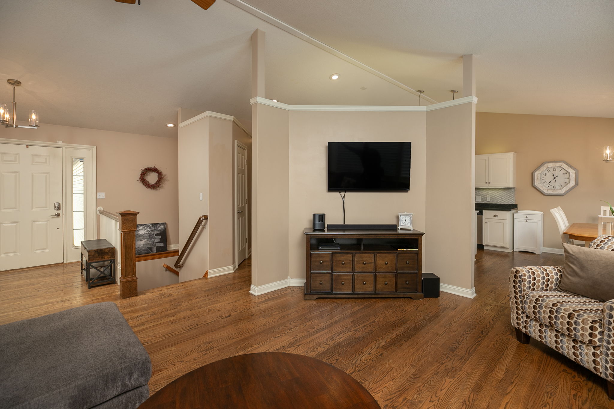 05-Living Room