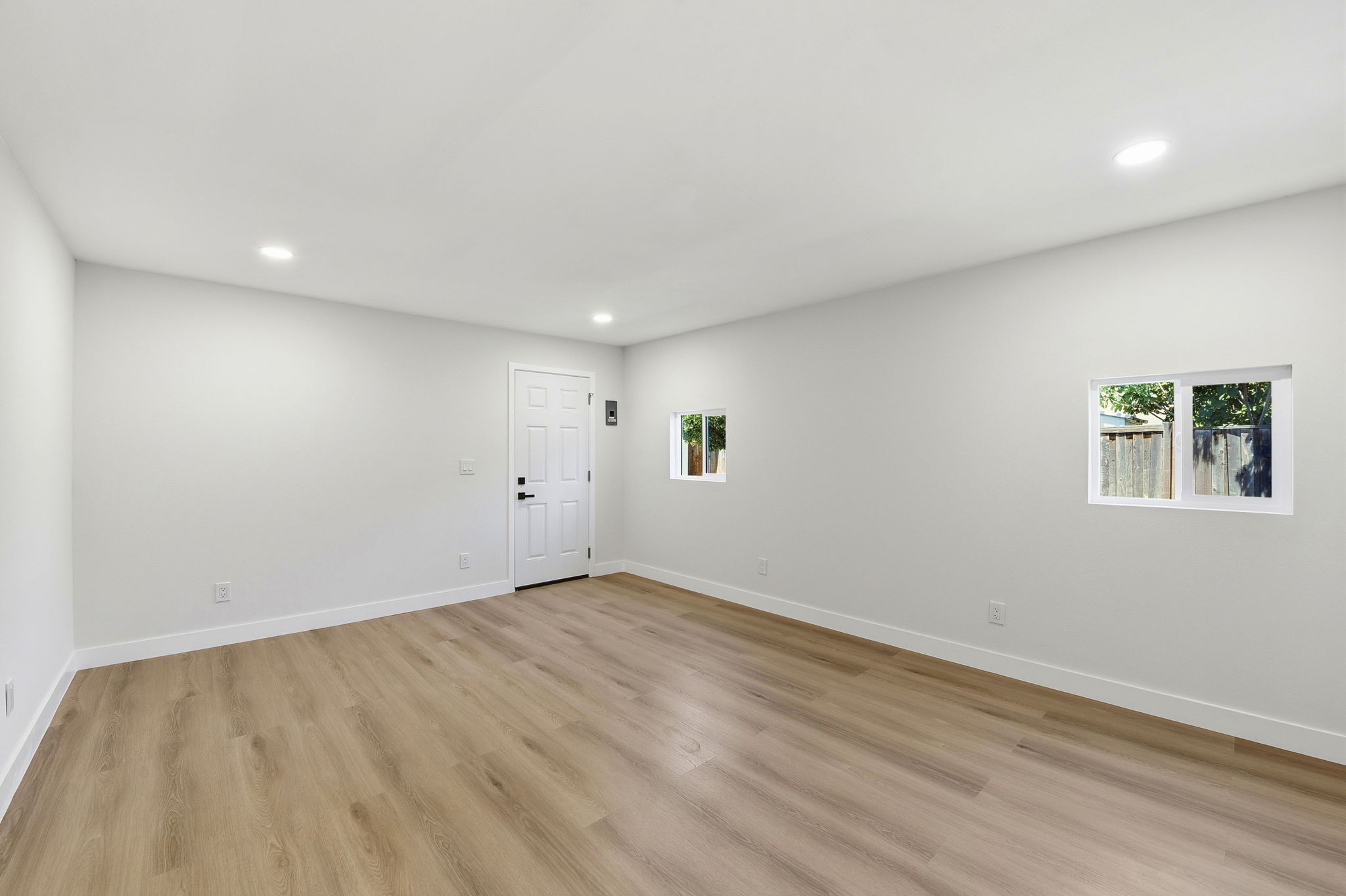 029_F8_436 N 12th St