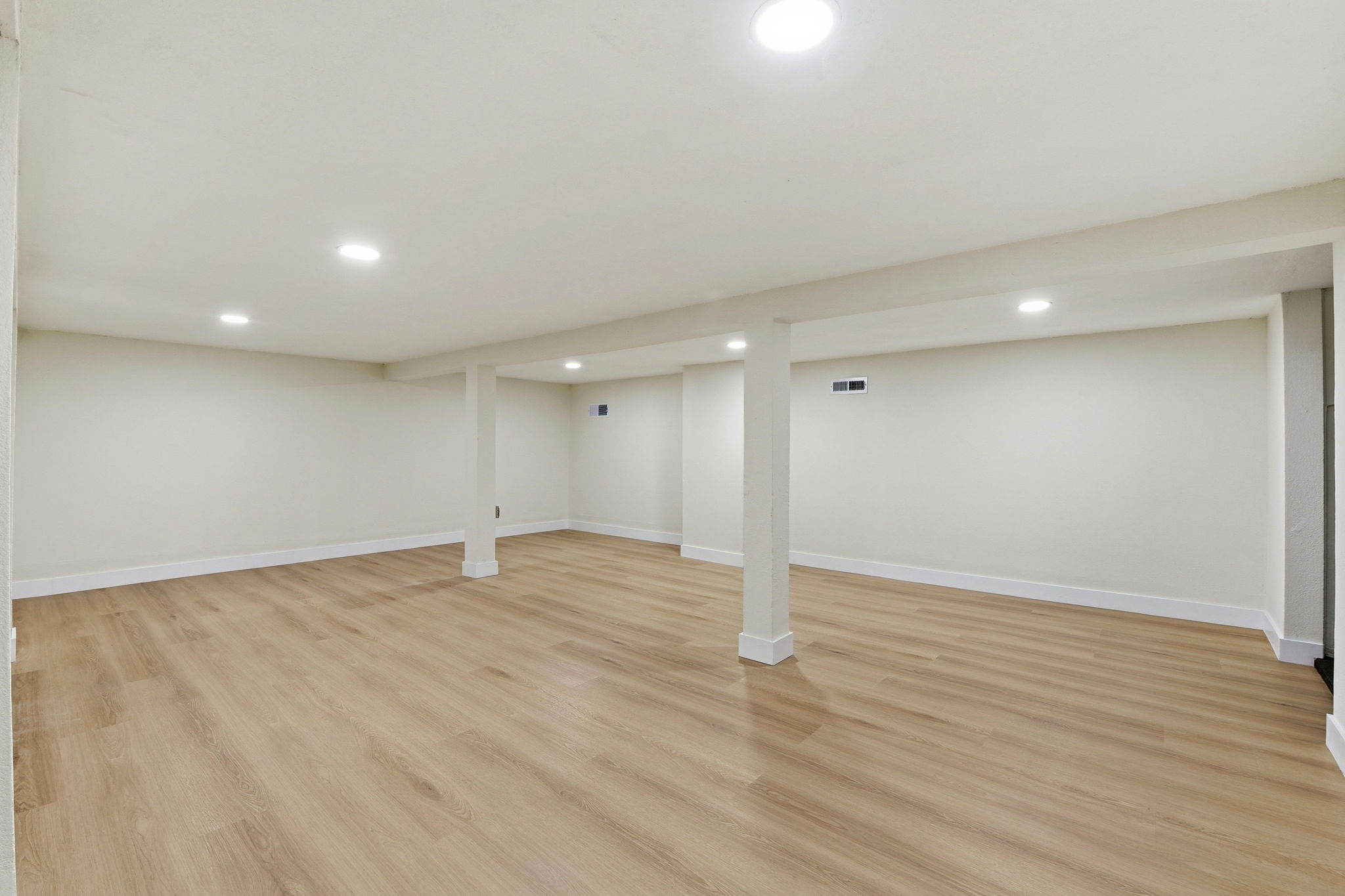 031_F8_436 N 12th St